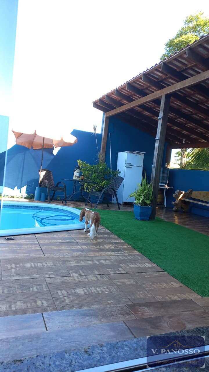Casa com piscina 190 m2