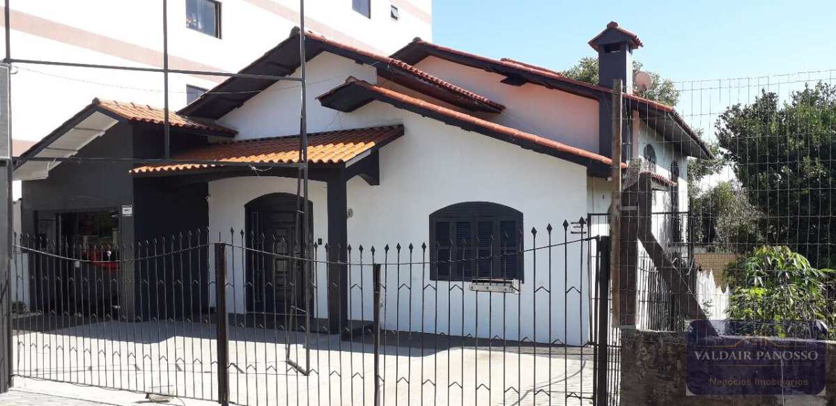 Casa Única e Aconchegante de Frente para a Universidade - Casa com 4 quartos, 223m² de construcao - Panosso Imóveis - Negócios Imobiliários